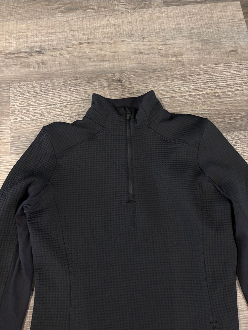 NWOT Lululemon 1/2 Zip LS  Size 6  Black Top
